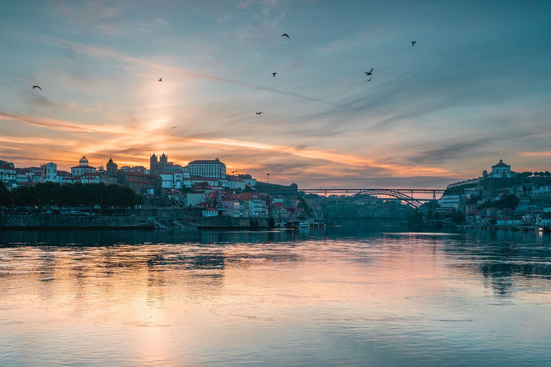 Evening light on the Douro river in Porto
